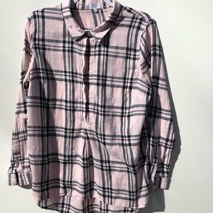 Crown & Ivy Pink Flannel Button Down Size Large